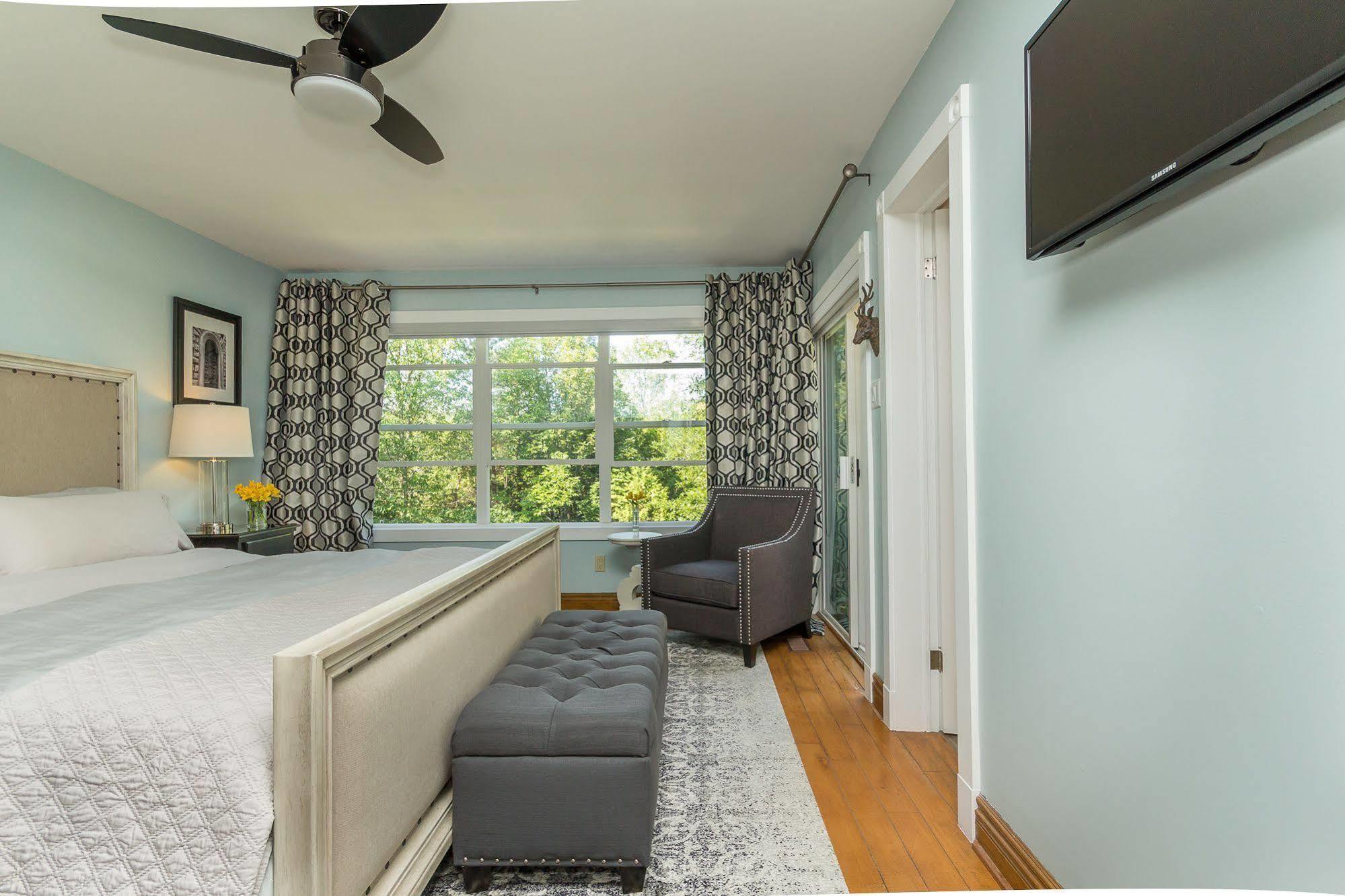 Craigleith Manor Bed & Breakfast Collingwood Exteriér fotografie