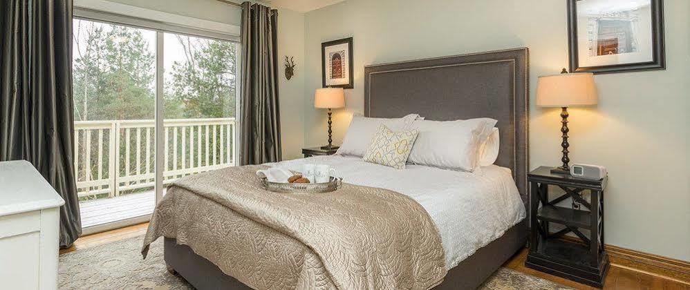 Craigleith Manor Bed & Breakfast Collingwood Exteriér fotografie