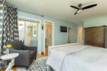 Craigleith Manor Bed & Breakfast Collingwood Exteriér fotografie